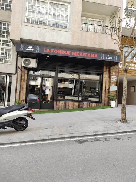 La Fondue Mexicana Simon Bolívar 13