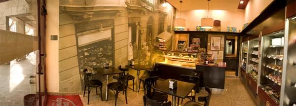 Viena Capellanes