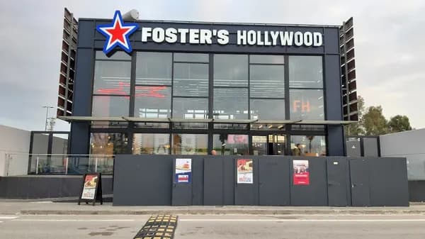Foster's Hollywood