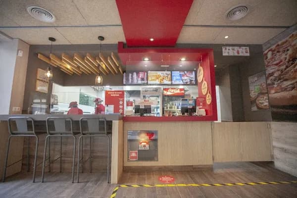 Telepizza Vic - Pizza y Comida a Domicilio